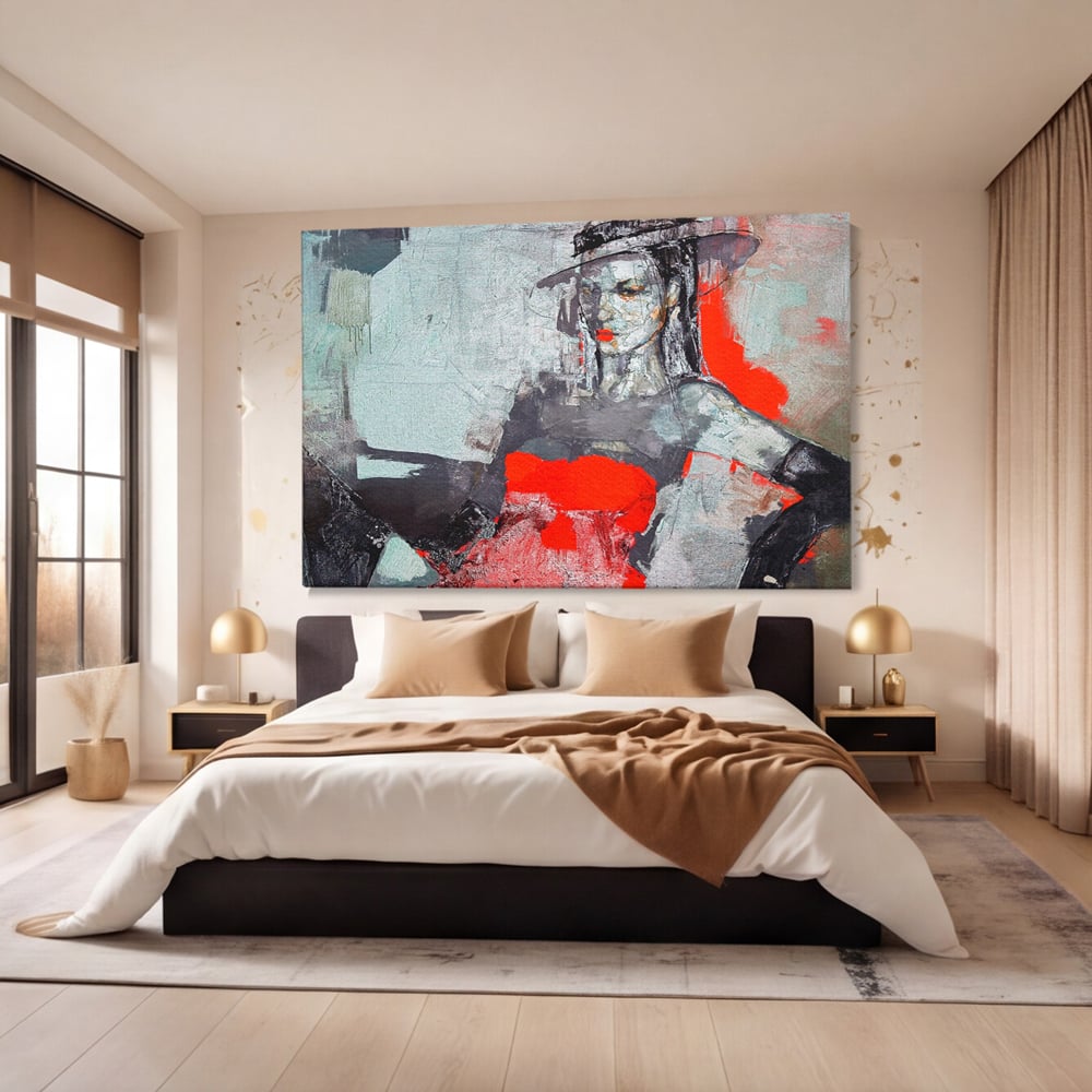 Tablou canvas cu tablou canvas cu portretul unei femei in rosu si negru, fara rama, pe sasiu de lemn, pe perete intr-un dormitor